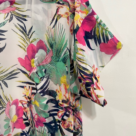 Kimono by Kaktus pink white NWOT, white floral print sz L.  Over up, Robe. - Picture 9 of 14